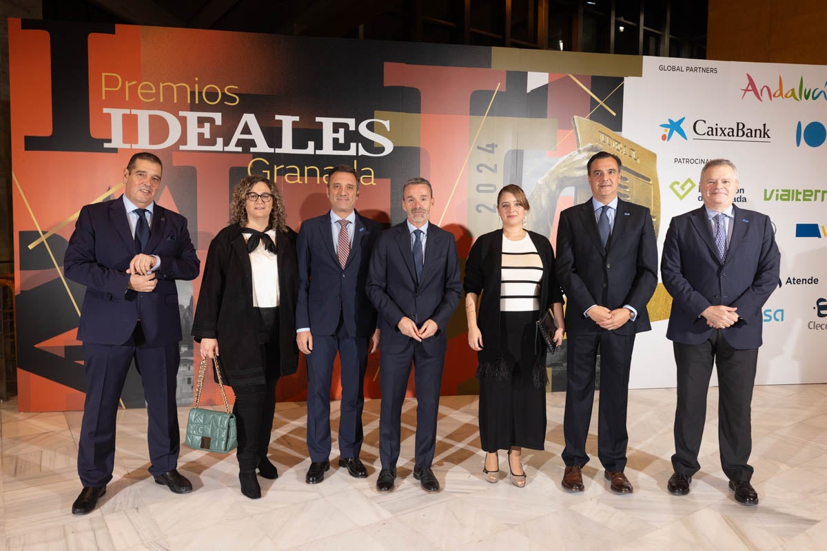 Las imágenes de los invitados a la gala de los Premios IDEALES 2024