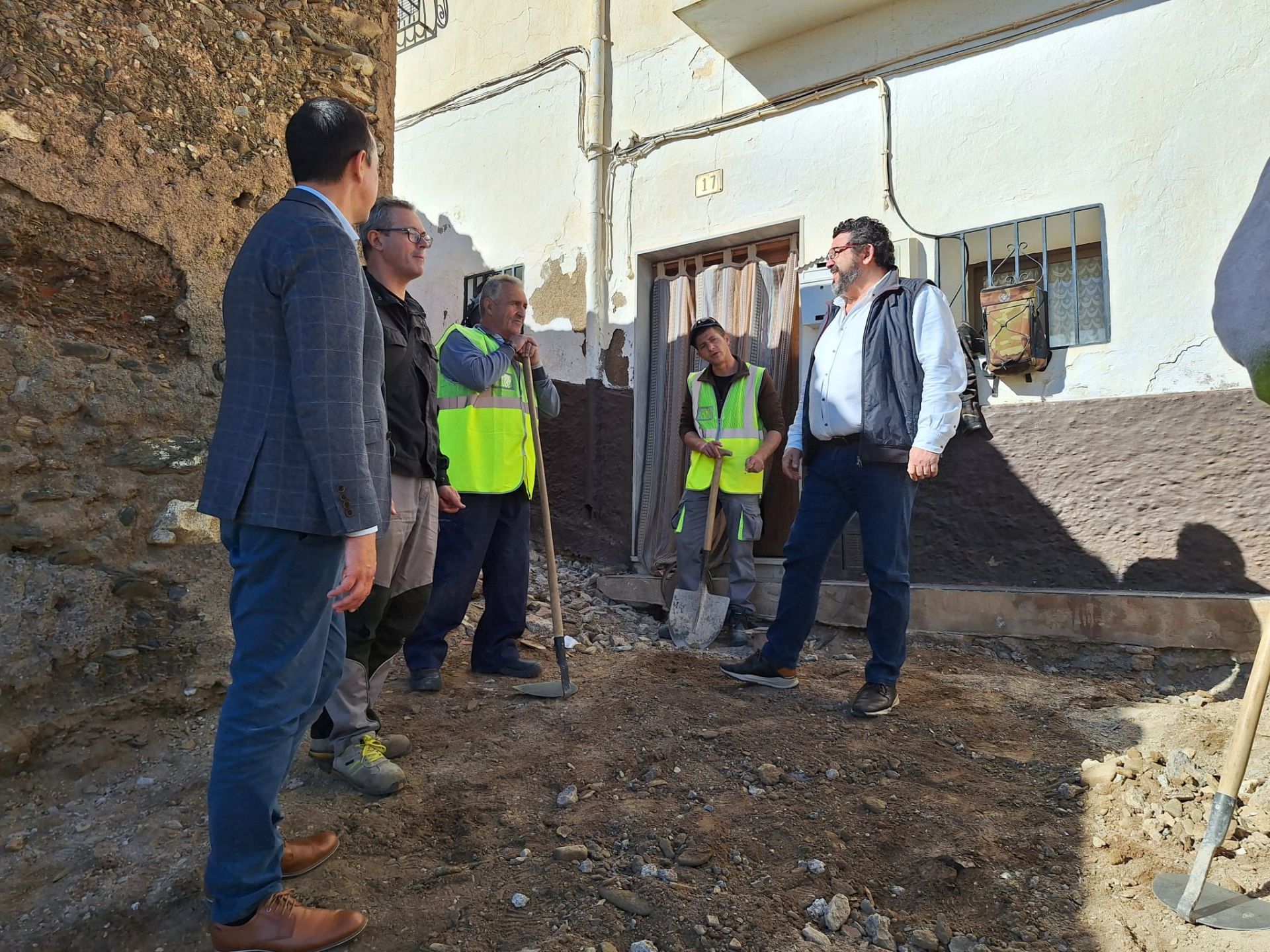 Visita del subdelegado del Gobierno en Almería a Fiñana.