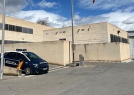 Cuatro detenidos en Granada por apalizar a varios jóvenes cerca de un pub para robarles