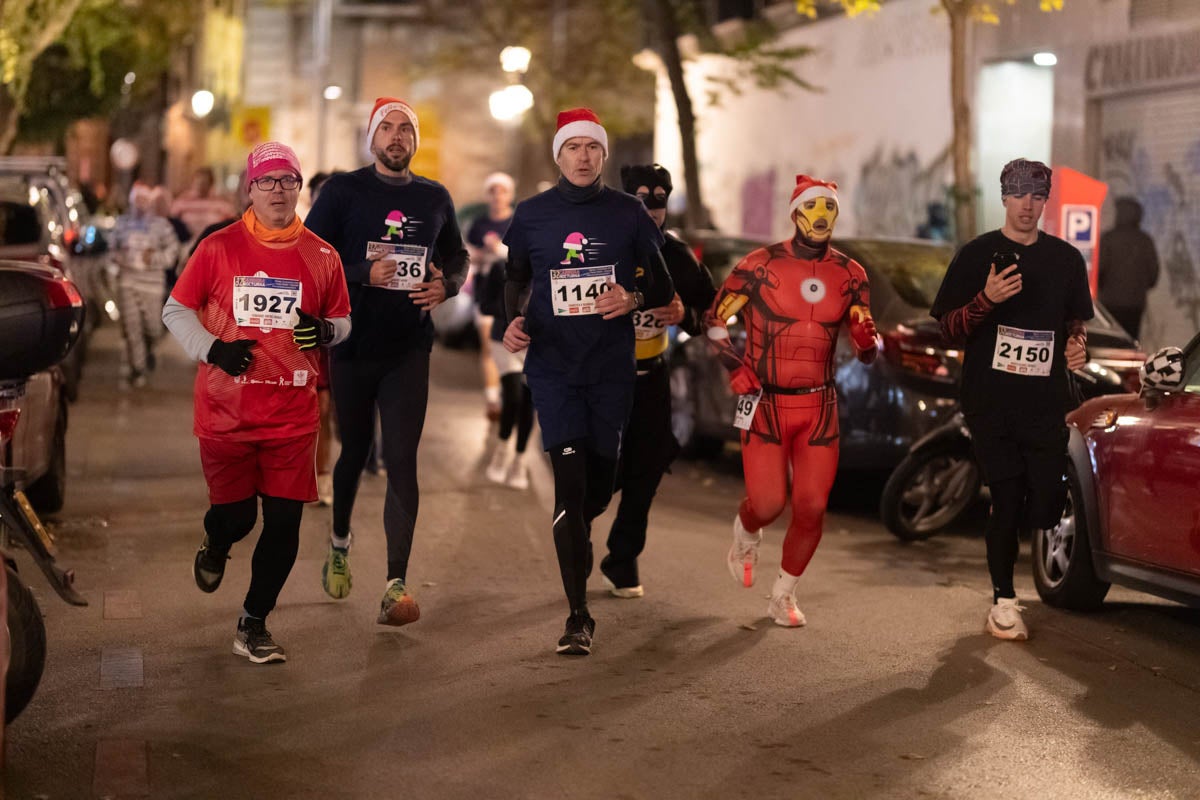 Encuéntrate en la carrera nocturna de disfraces de Granada