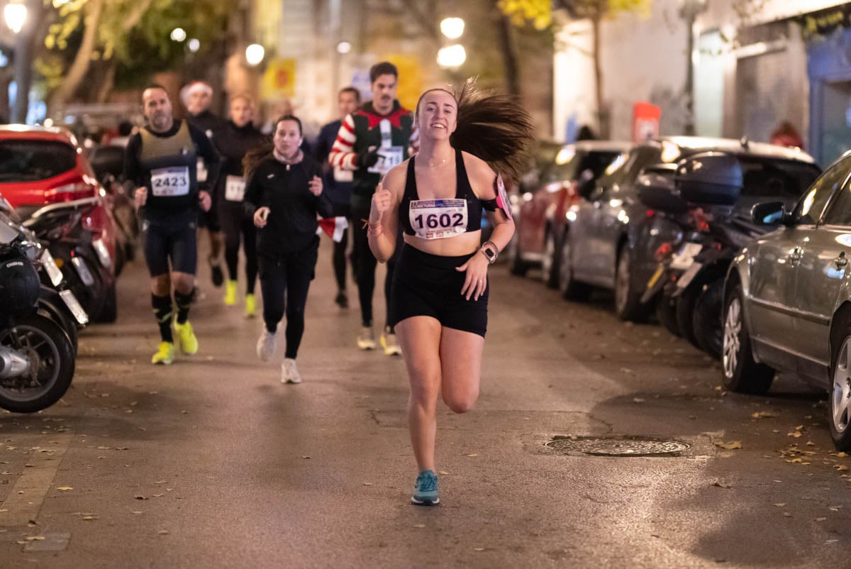 Encuéntrate en la carrera nocturna de disfraces de Granada