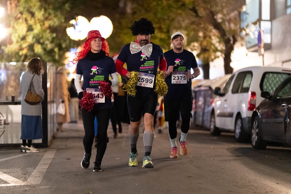 Encuéntrate en la carrera nocturna de disfraces de Granada