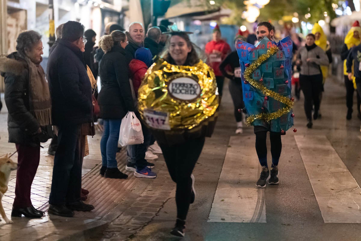 Encuéntrate en la carrera nocturna de disfraces de Granada