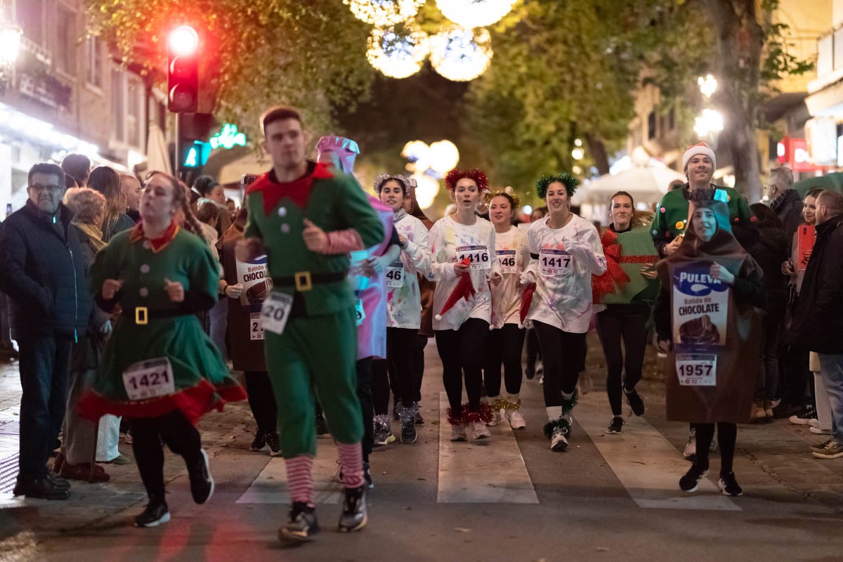 Encuéntrate en la carrera nocturna de disfraces de Granada