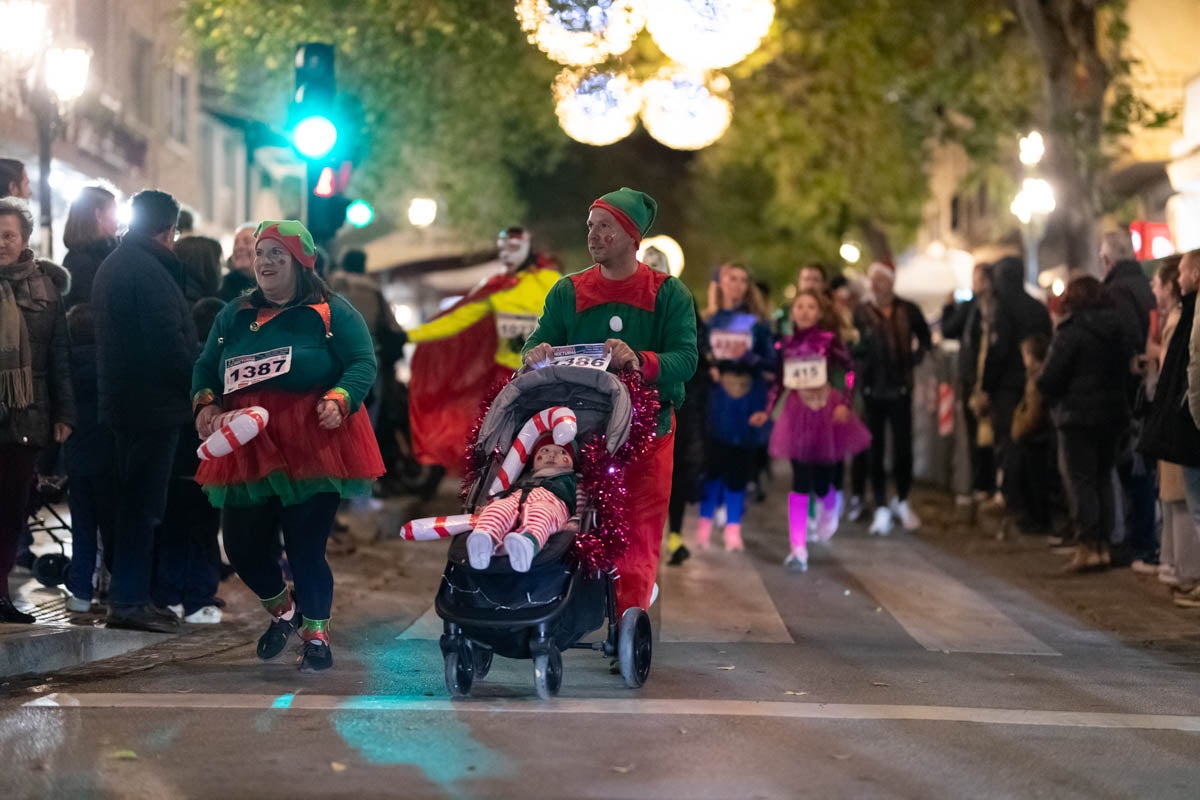 Encuéntrate en la carrera nocturna de disfraces de Granada