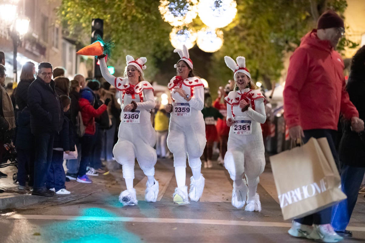 Encuéntrate en la carrera nocturna de disfraces de Granada