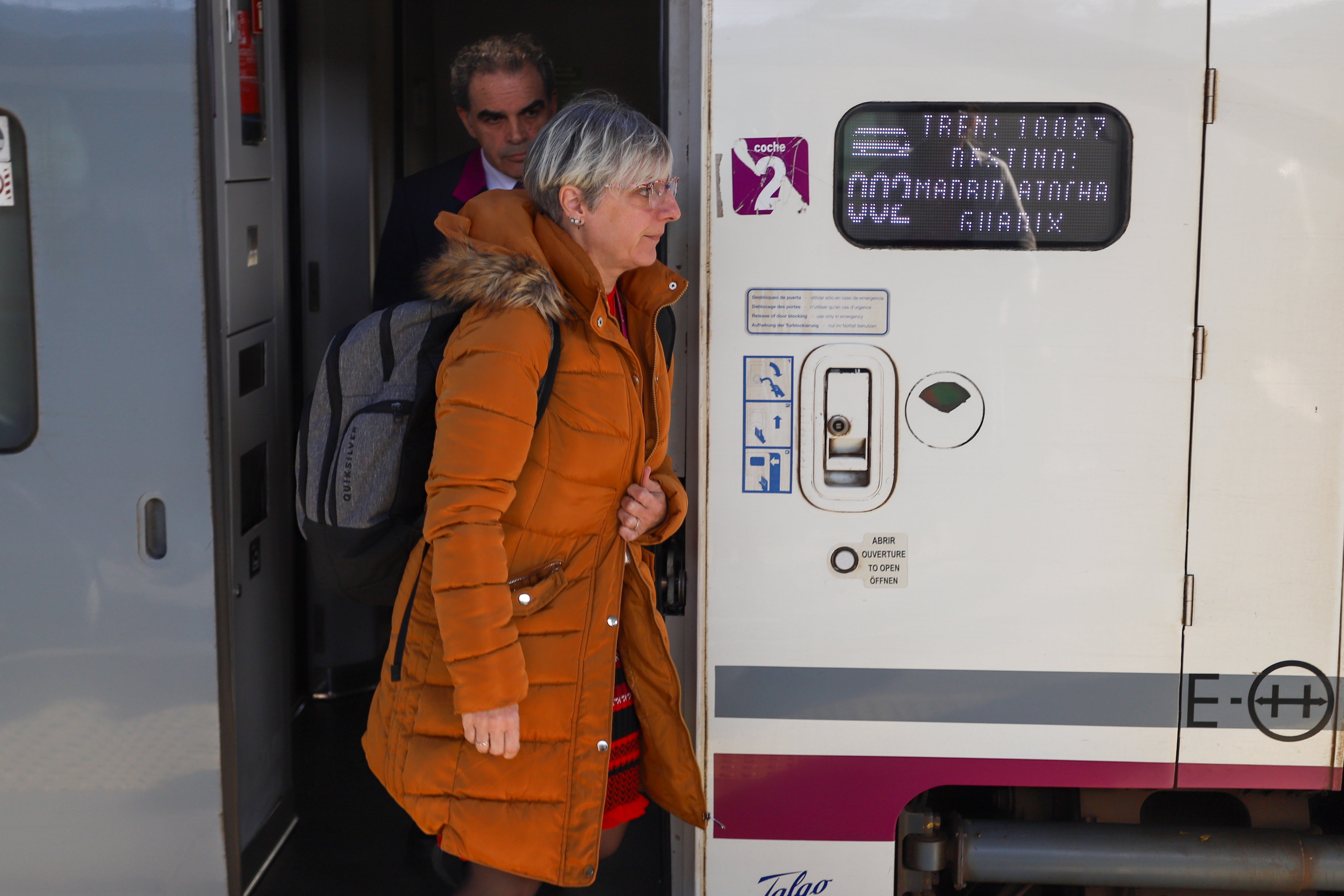 Las imágenes de la llegada de la cuarta frecuencia de tren con Madrid