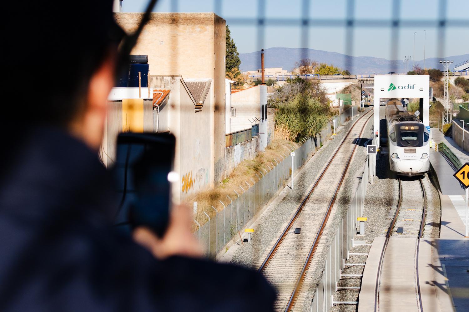 Las imágenes de la llegada de la cuarta frecuencia de tren con Madrid