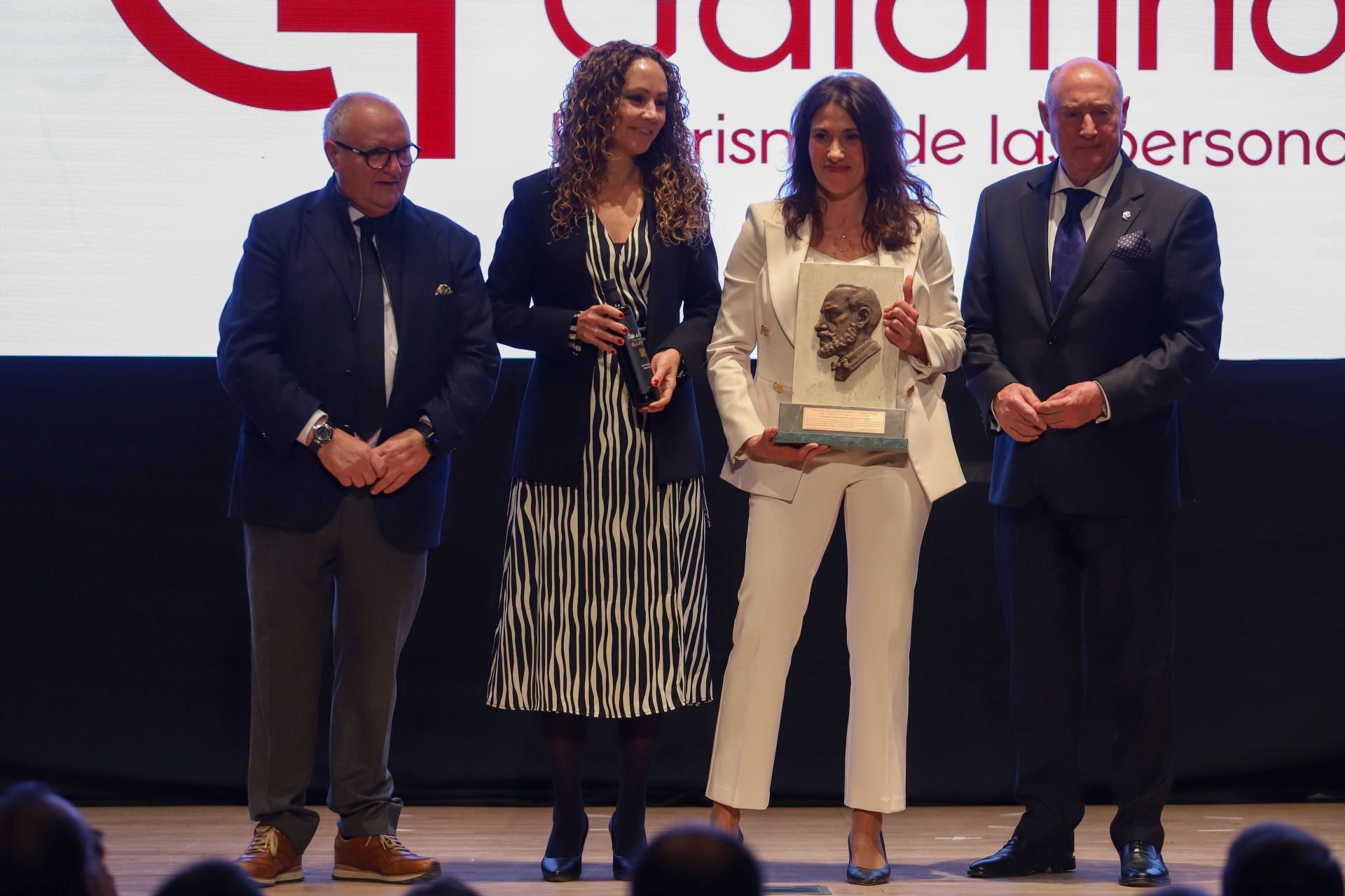 Las mejores imágenes de la gala de premios Duque San Pedro de Galatino