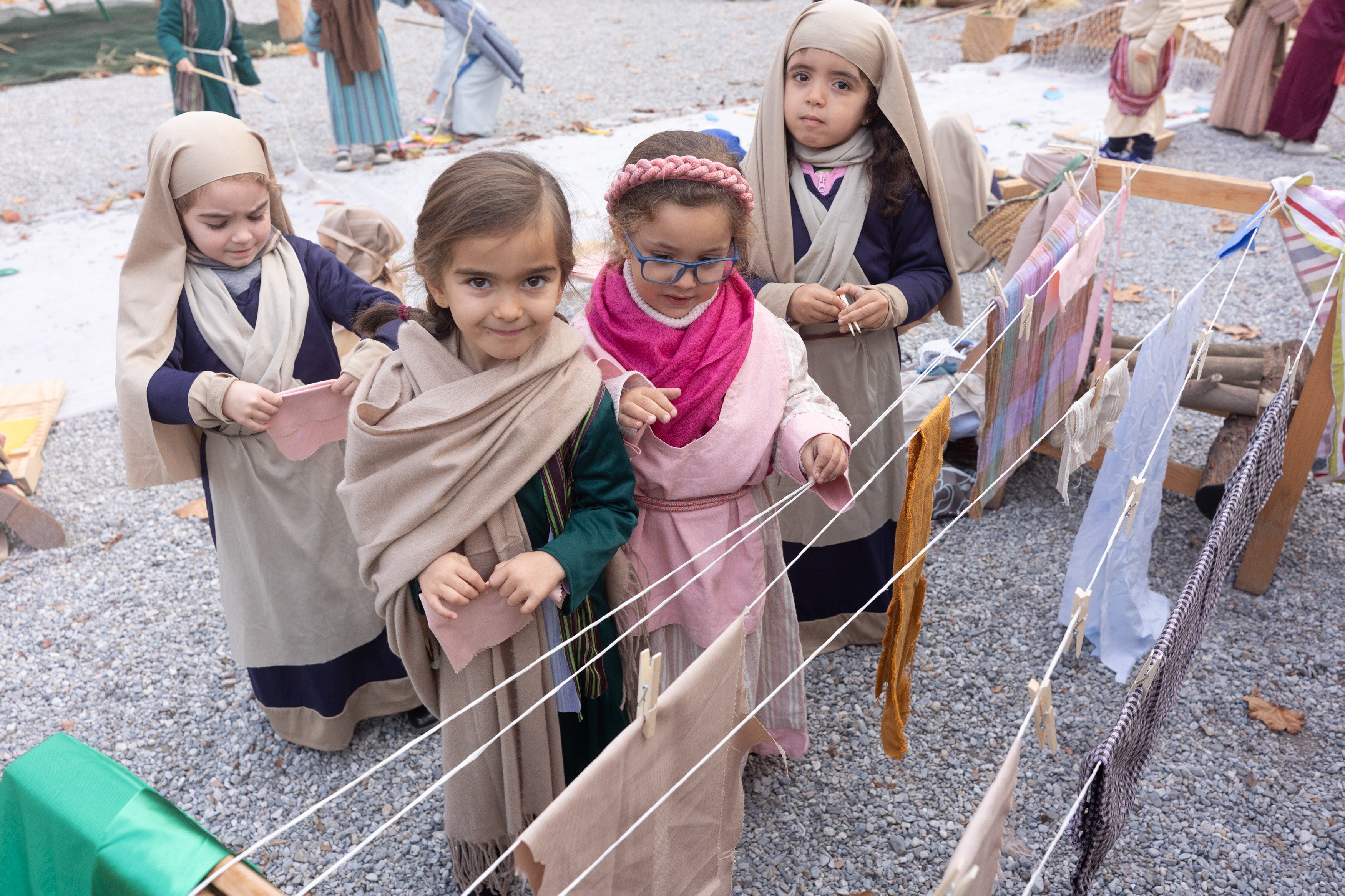 Las imágenes del belén viviente del colegio granadino Siervas del Evangelio