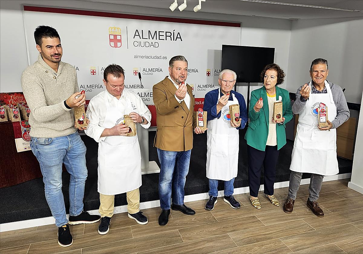 Almería tendrá unas campanadas tomateras la víspera de Nochevieja
