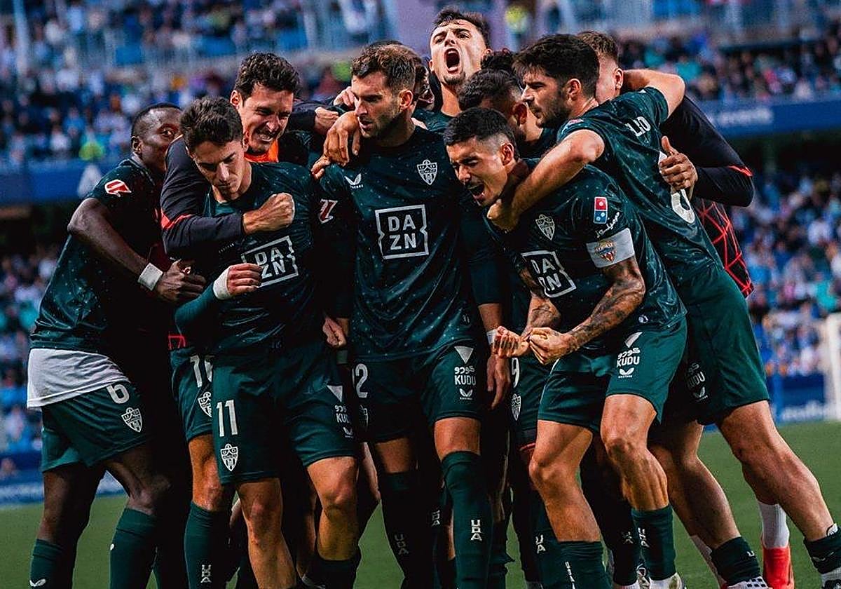 La unión del vestuario ha mutado y hecho un Almería sólido que quiere demostrarlo hoy.