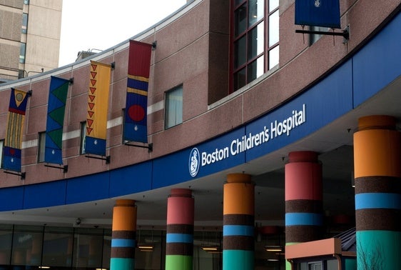 Este reconocimiento le permitirá trabajar durante varios meses en el Boston Children's Hospital,.