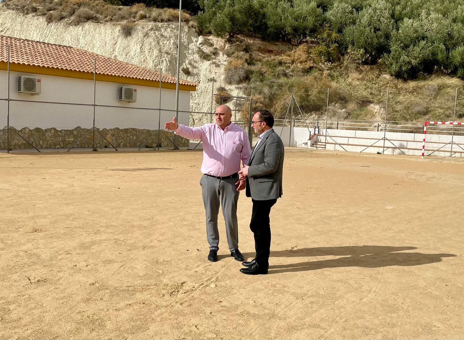 Hinojares transformará la pista polideportiva municipal y la cubrición de la misma.