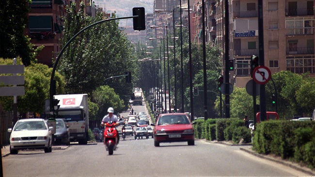 Imagen antes - Granada, ante su espejo un cuarto de siglo después