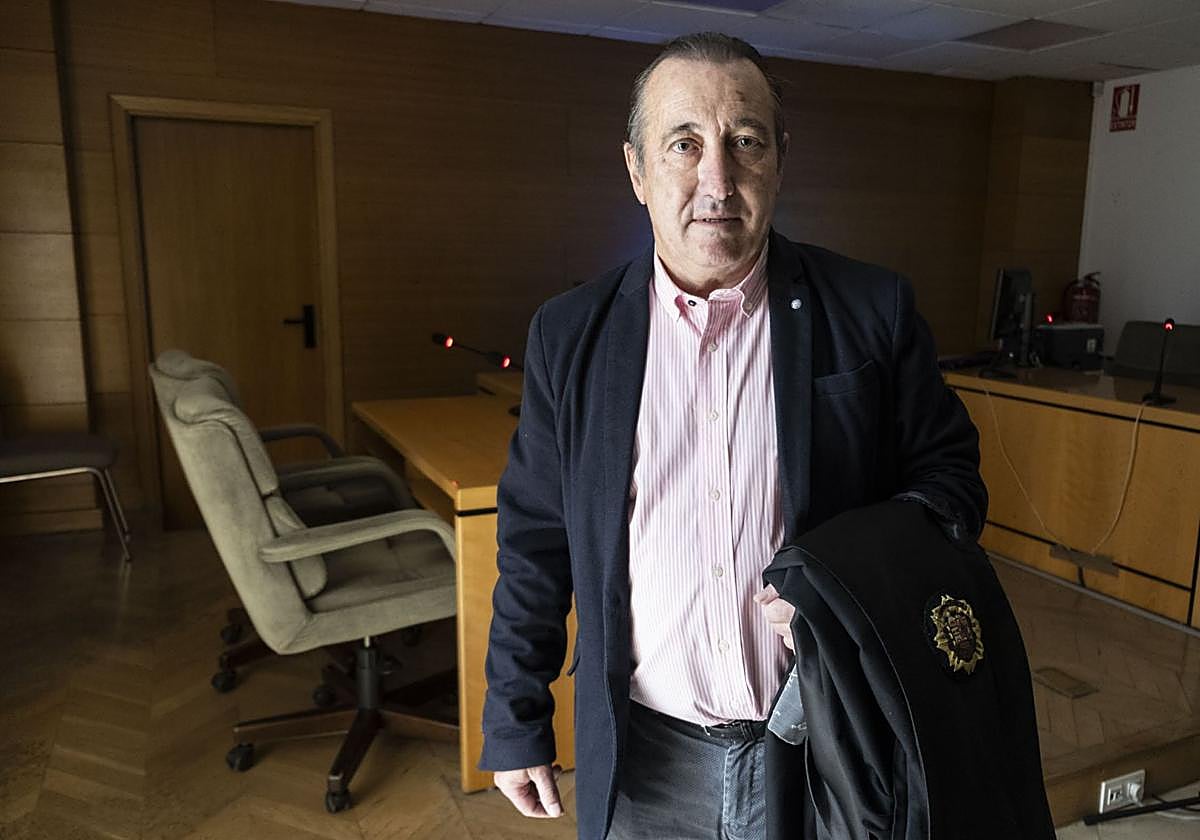 El magistrado Manuel Piñar, en los juzgados de La Caleta.