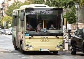 Huelga de autobuses entre Granada y siete pueblos del Cinturón.