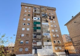 Edificio en el que tuvo lugar el incendio en la calle Henríquez de Jorquera.