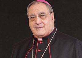 El arzobispo de Granada, José María Gil Tamayo.