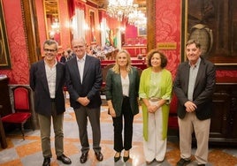 Los embajadores de Granada 2031 en el lanzamiento de la candidatura.