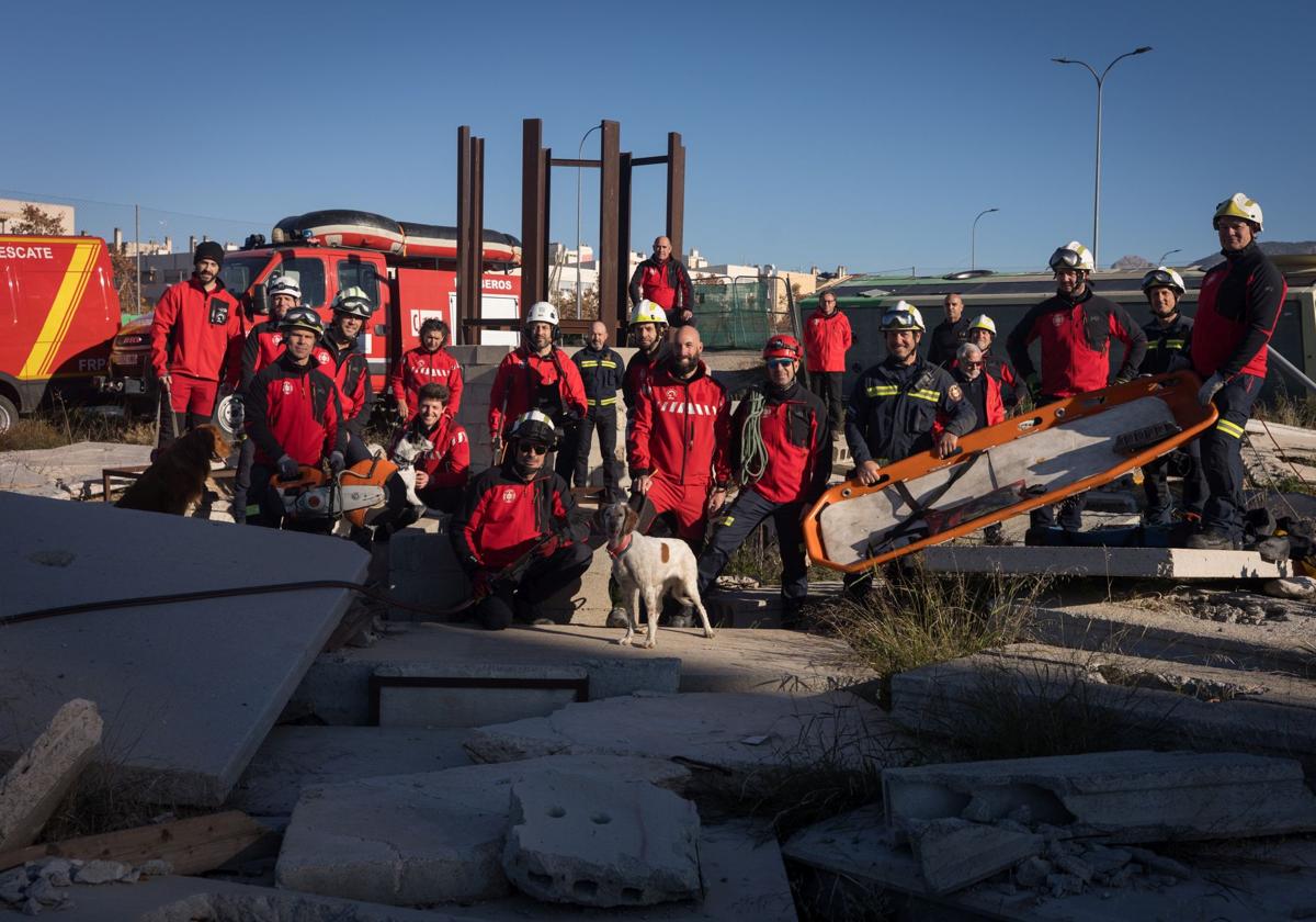 El Grupo de Rescate de los Bomberos trabaja por todo el mundo.