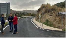 Terminada la mejora del firme en la carretera de Huesa a Ceal (Hinojares)