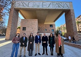 Visita de Agustín González y Juan Bravo al Banco de España