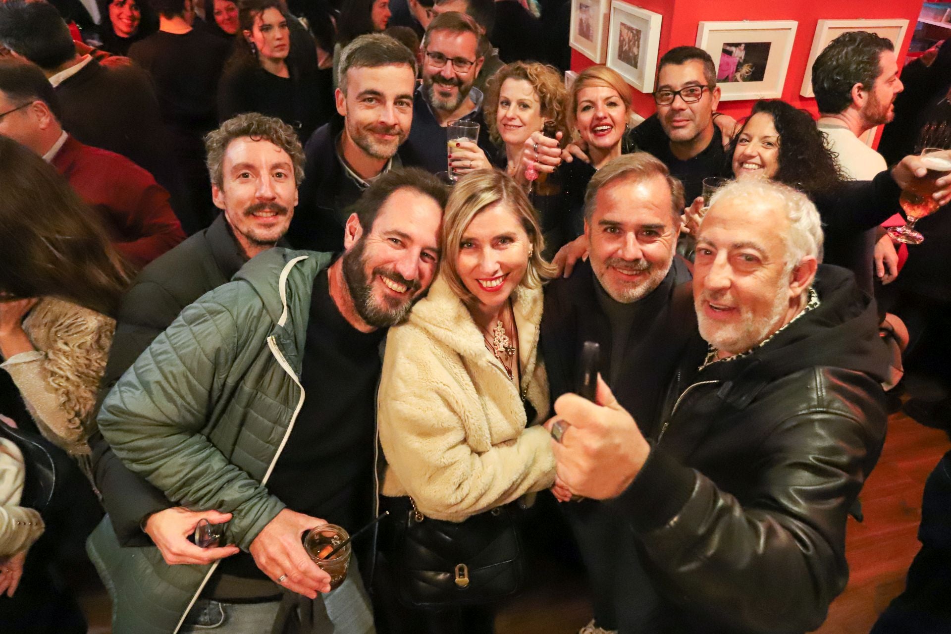 La &#039;Tardevieja&#039; en Granada, una tradición que crece cada año