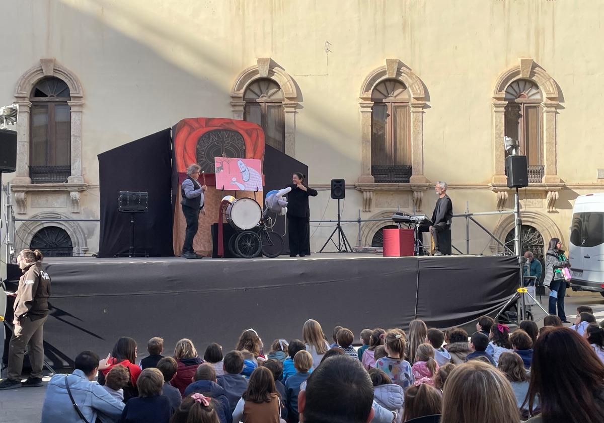 Niños y niñas se aficionan a las artes escénicas con el Festival de Teatro Infantil