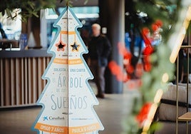 CaixaBank entrega más de 7.100 regalos a niños de Andalucía en situación de vulnerabilidad con el programa 'El Árbol de los Sueños'