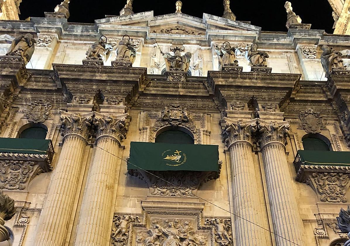 Puerta del Perdón de la Catedral de Jaén.