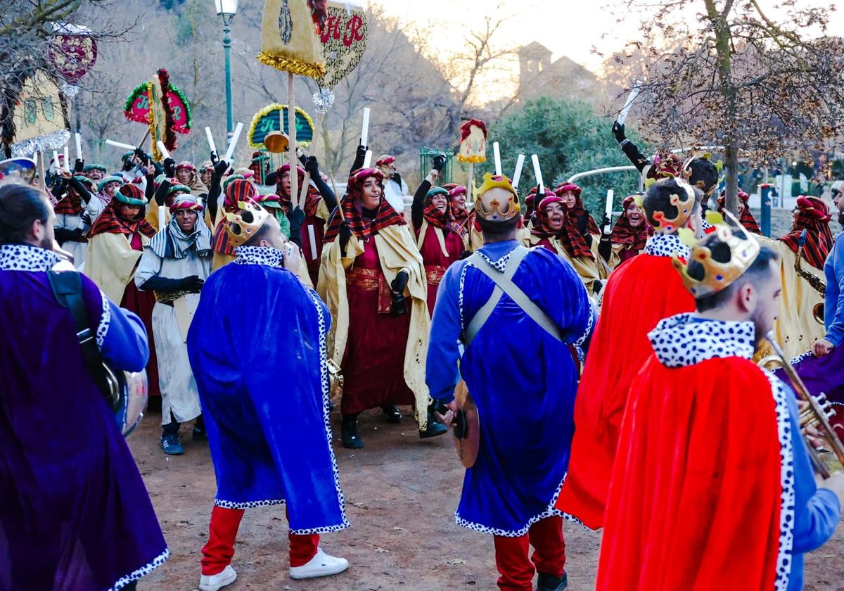 Las imágenes que no has visto de la cabalgata del Heraldo en Granada