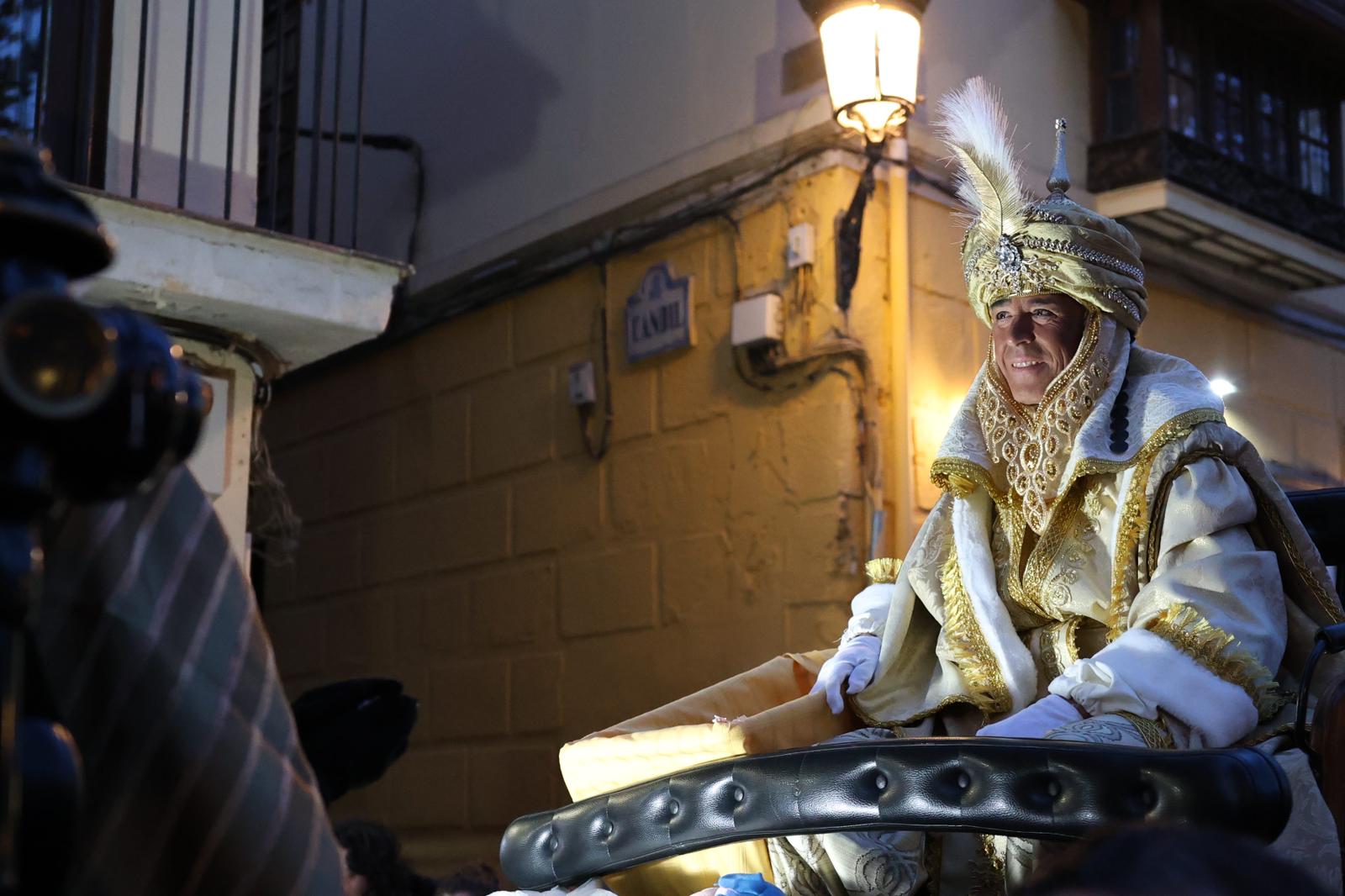 Las imágenes que no has visto de la cabalgata del Heraldo en Granada