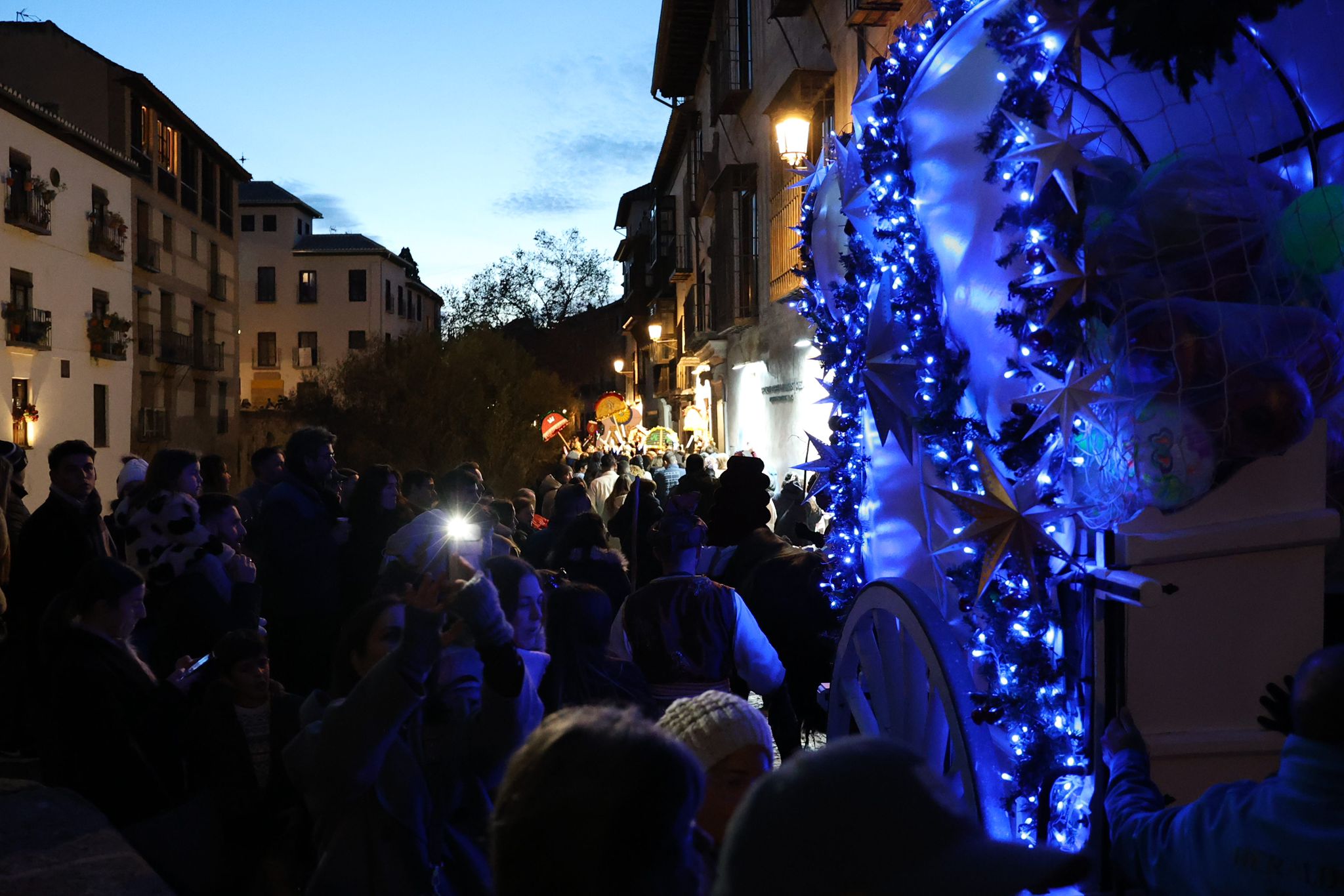 Las imágenes que no has visto de la cabalgata del Heraldo en Granada