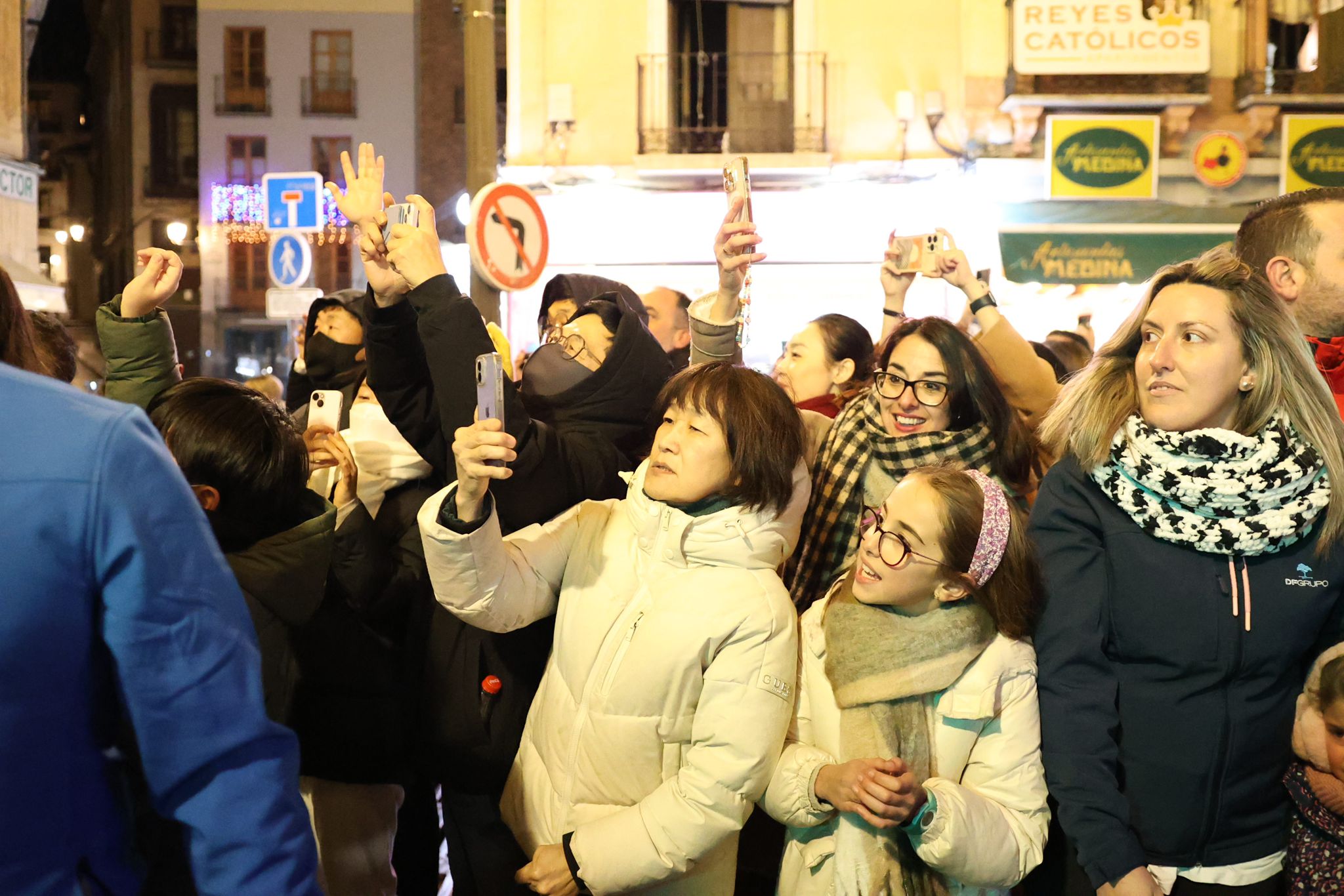 Las imágenes que no has visto de la cabalgata del Heraldo en Granada