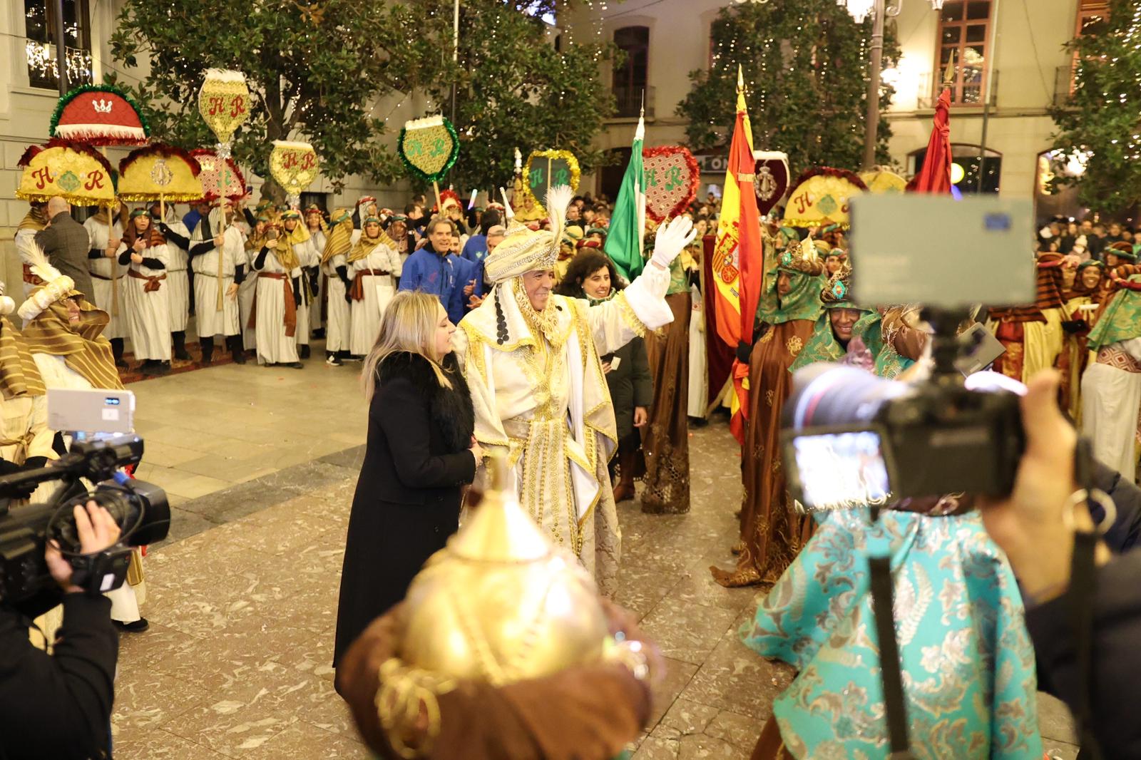 Las imágenes que no has visto de la cabalgata del Heraldo en Granada