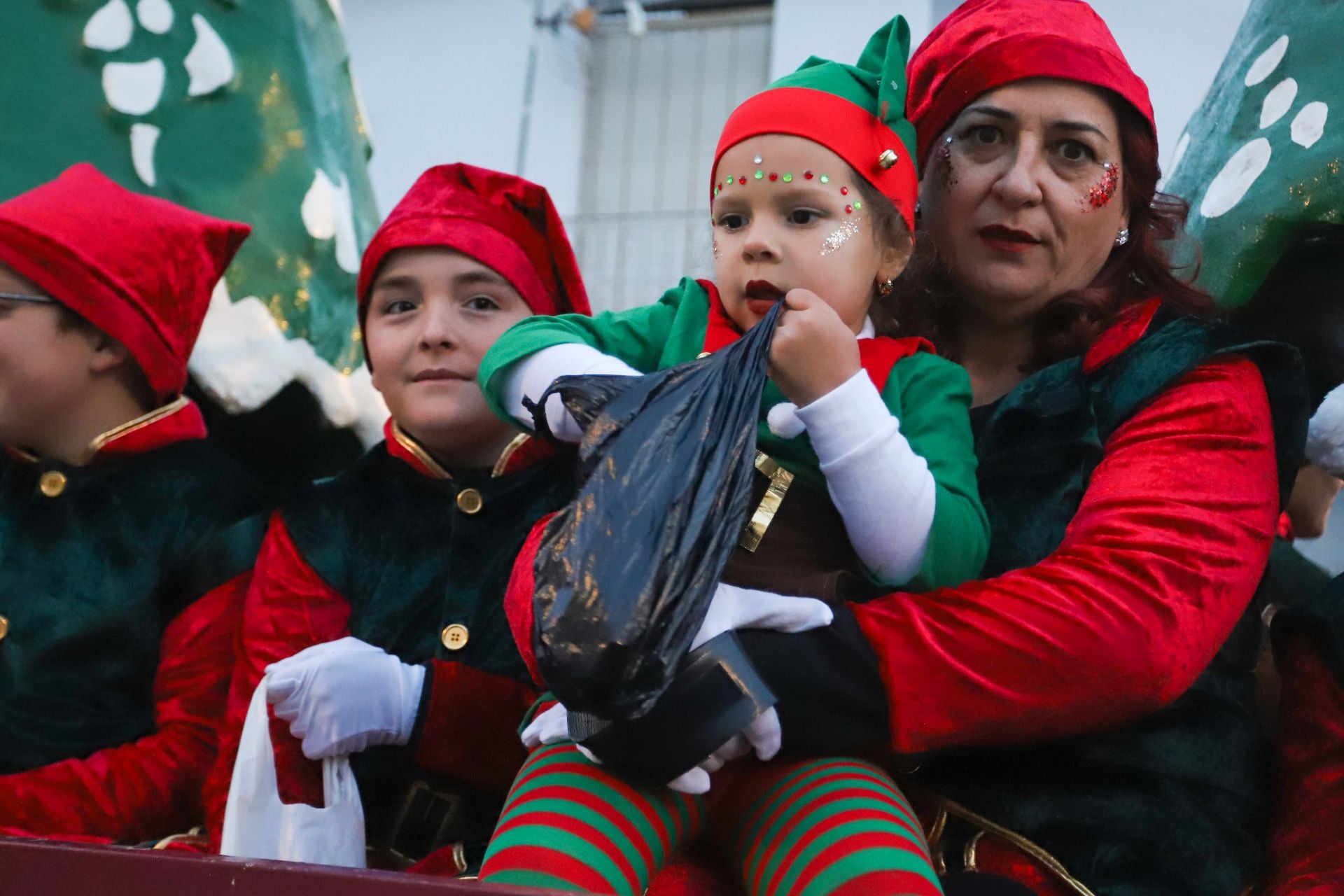 Las mejores imágenes de la cabalgata de los Reyes Magos en Pinos Puente