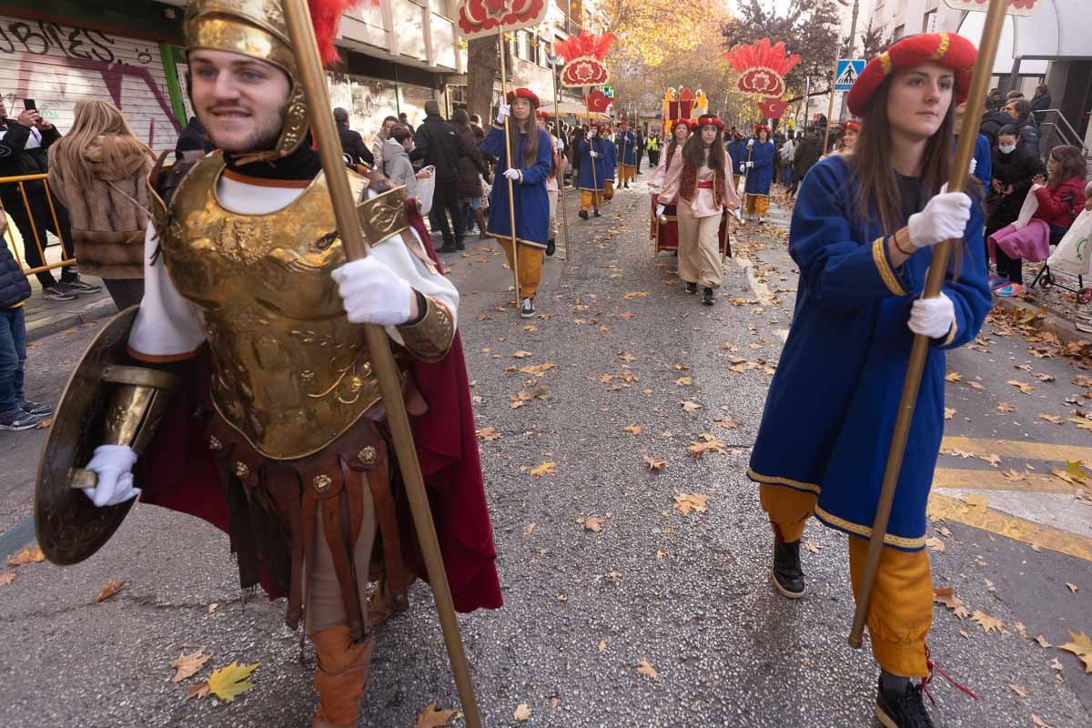 Encuéntrate en la Cabalgata de Reyes de Granada: las fotos de padres, madres e hijos