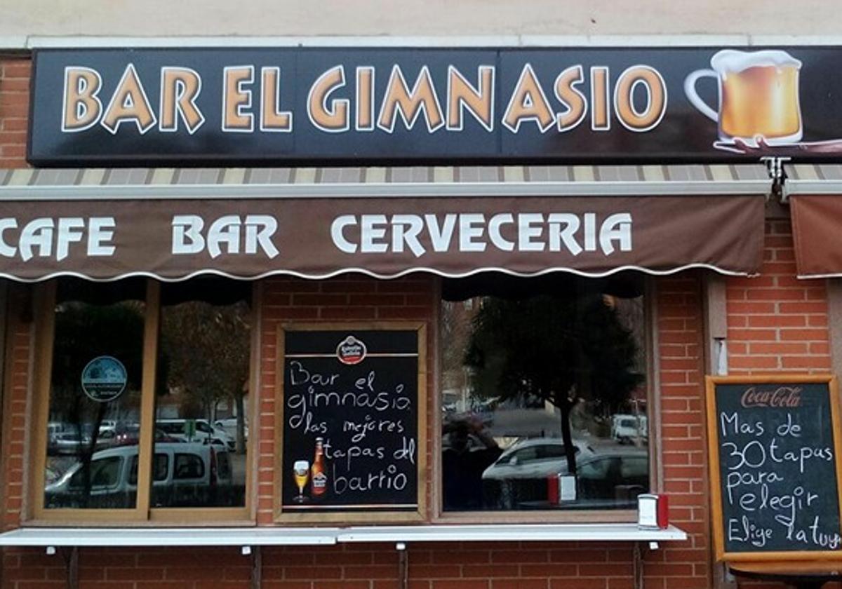 Fachada del Bar El Gimnasio de Granada.