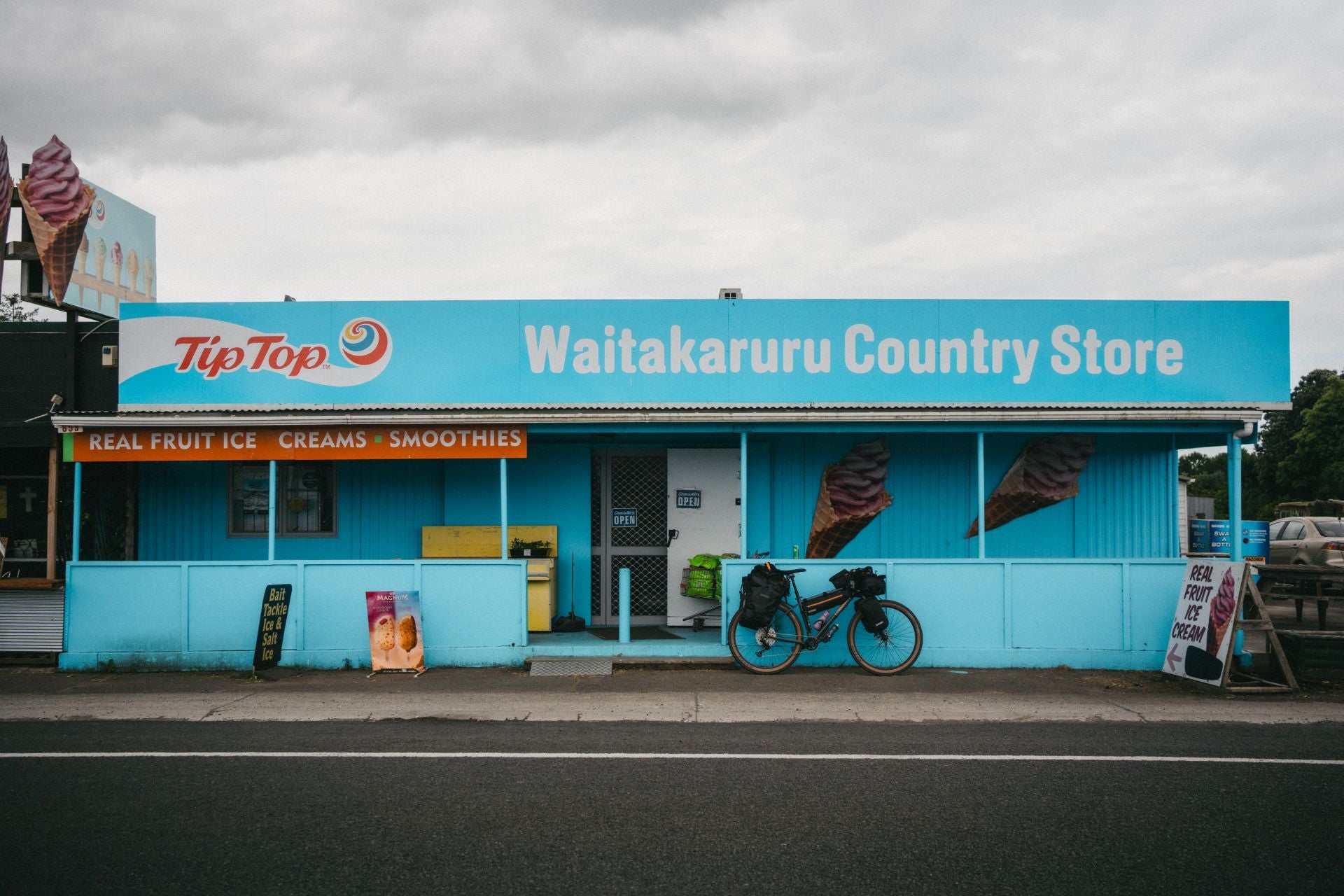 Las espectaculares imágenes del granadino que recorre Nueva Zelanda en bicicleta