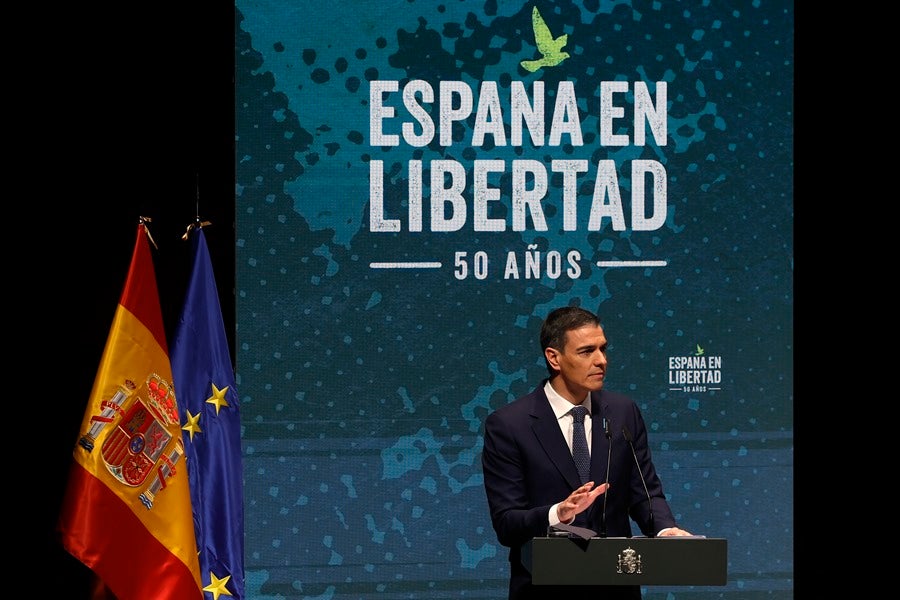 Primer acto del Gobierno para conmemorar el fin de la dictadura franquista.