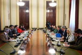 Un momento de la reunión en el Ministerio.