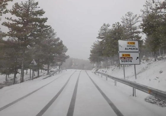 El frío continúa azotando a Almería con altas probabilidades de nevadas