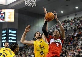 Jacob Wiley, que busca el enceste ante el Gran Canaria, llegó con el descarte de la liga australiana.