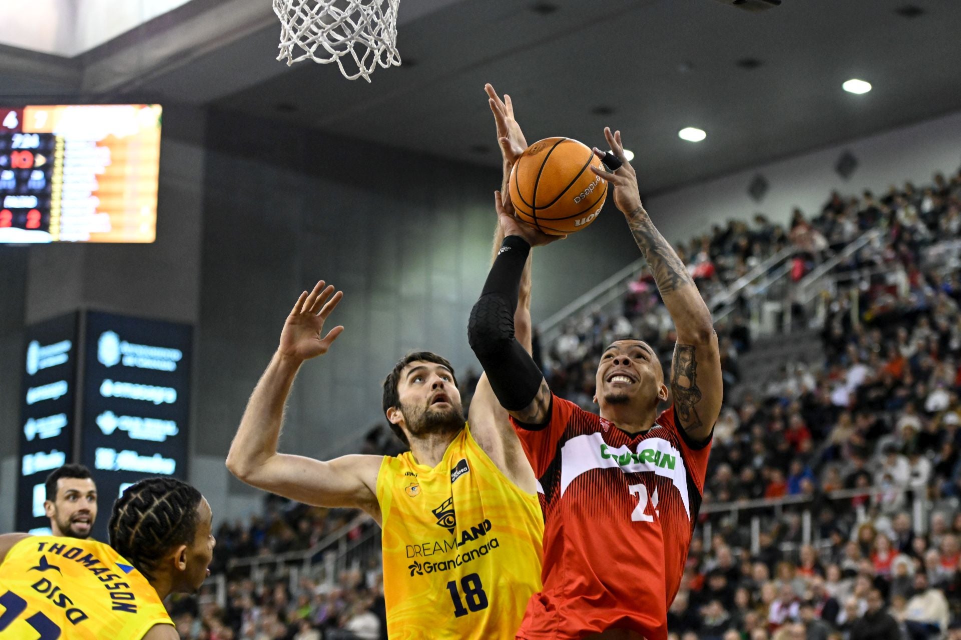 Jacob Wiley, que busca el enceste ante el Gran Canaria, llegó con el descarte de la liga australiana.