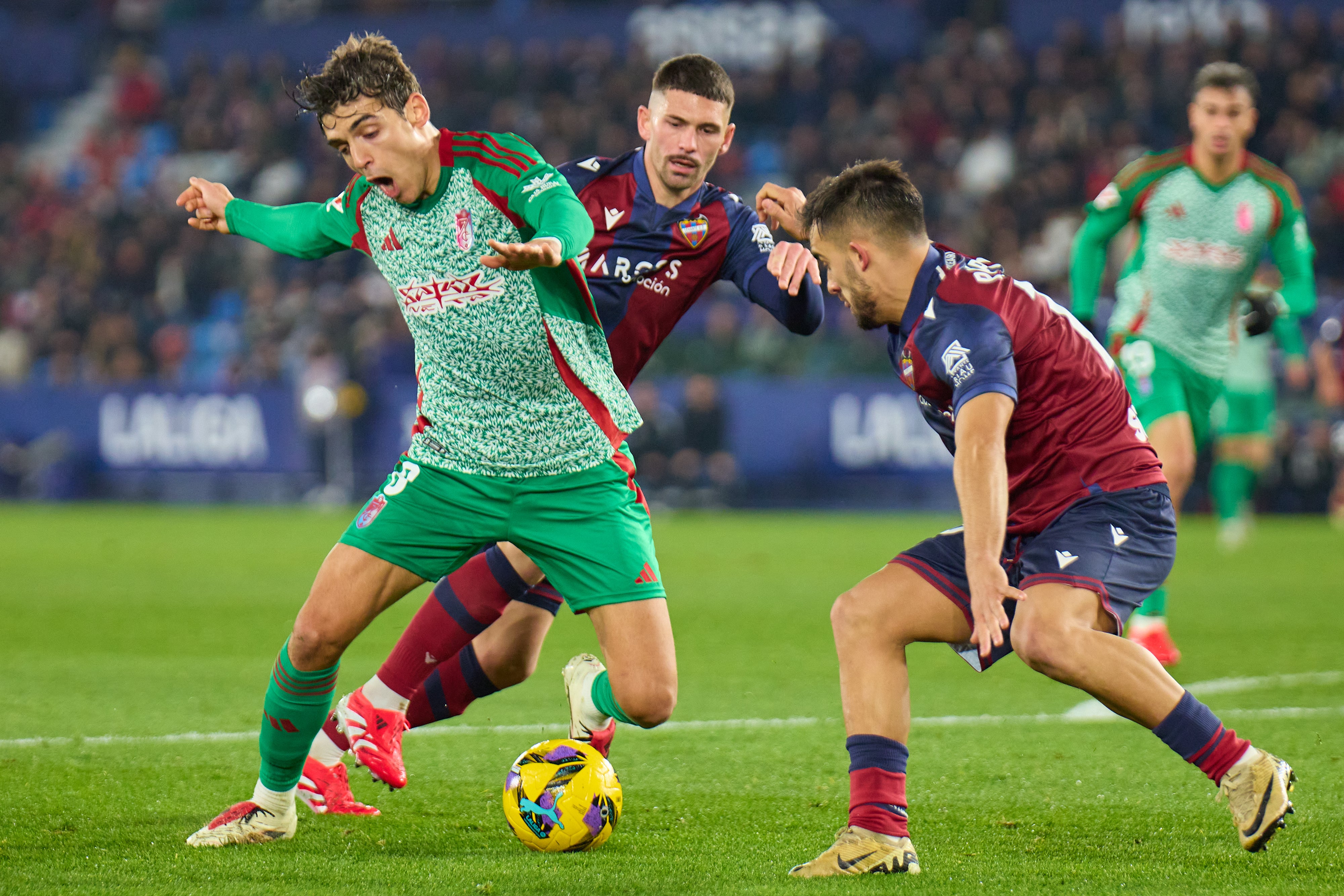 Las mejores imágenes del Granada contra el Levante