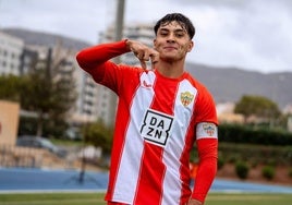 Joan Gázquez, con su octavo gol, hace que el Almería B se reencuentre con la victoria.