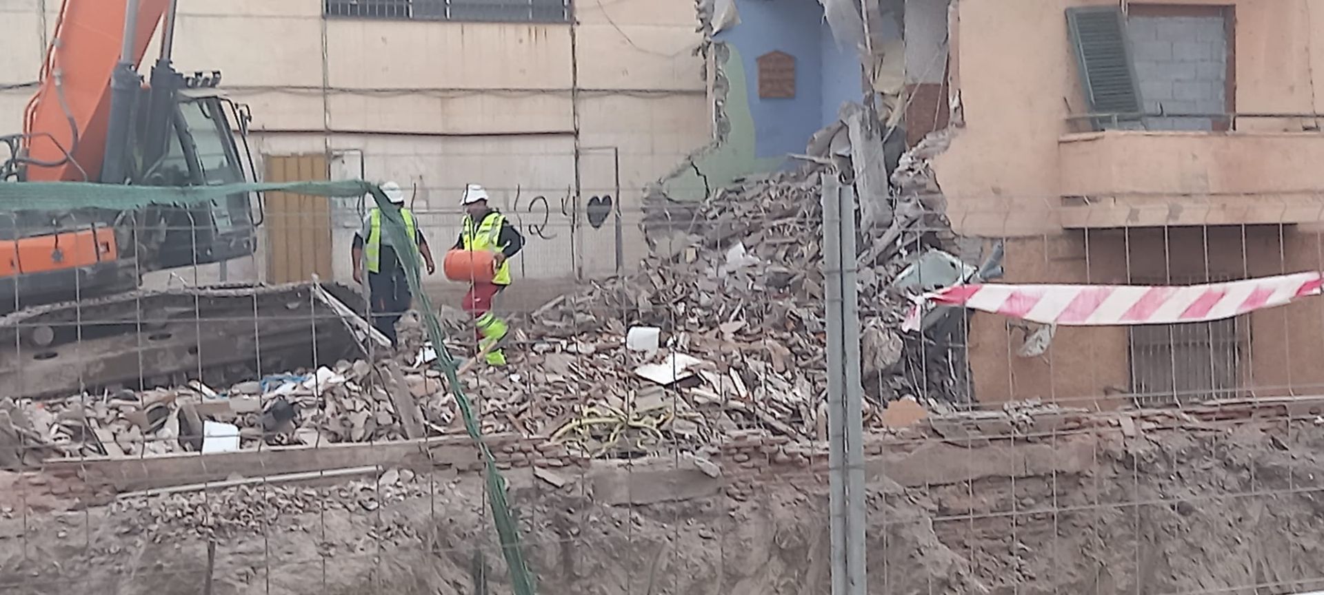 El desalojo de la calle Ferrobús, en imágenes