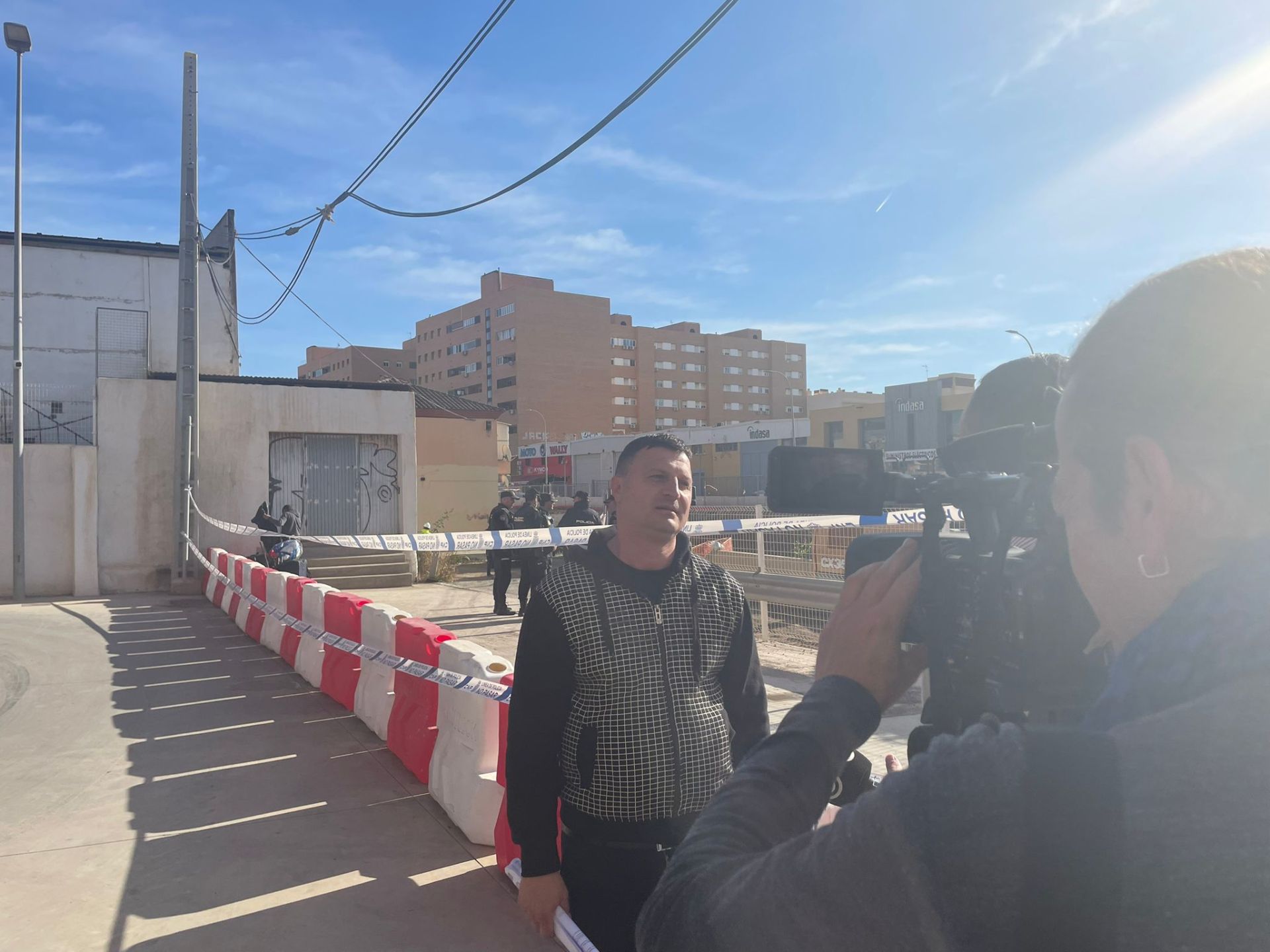 El desalojo de la calle Ferrobús, en imágenes