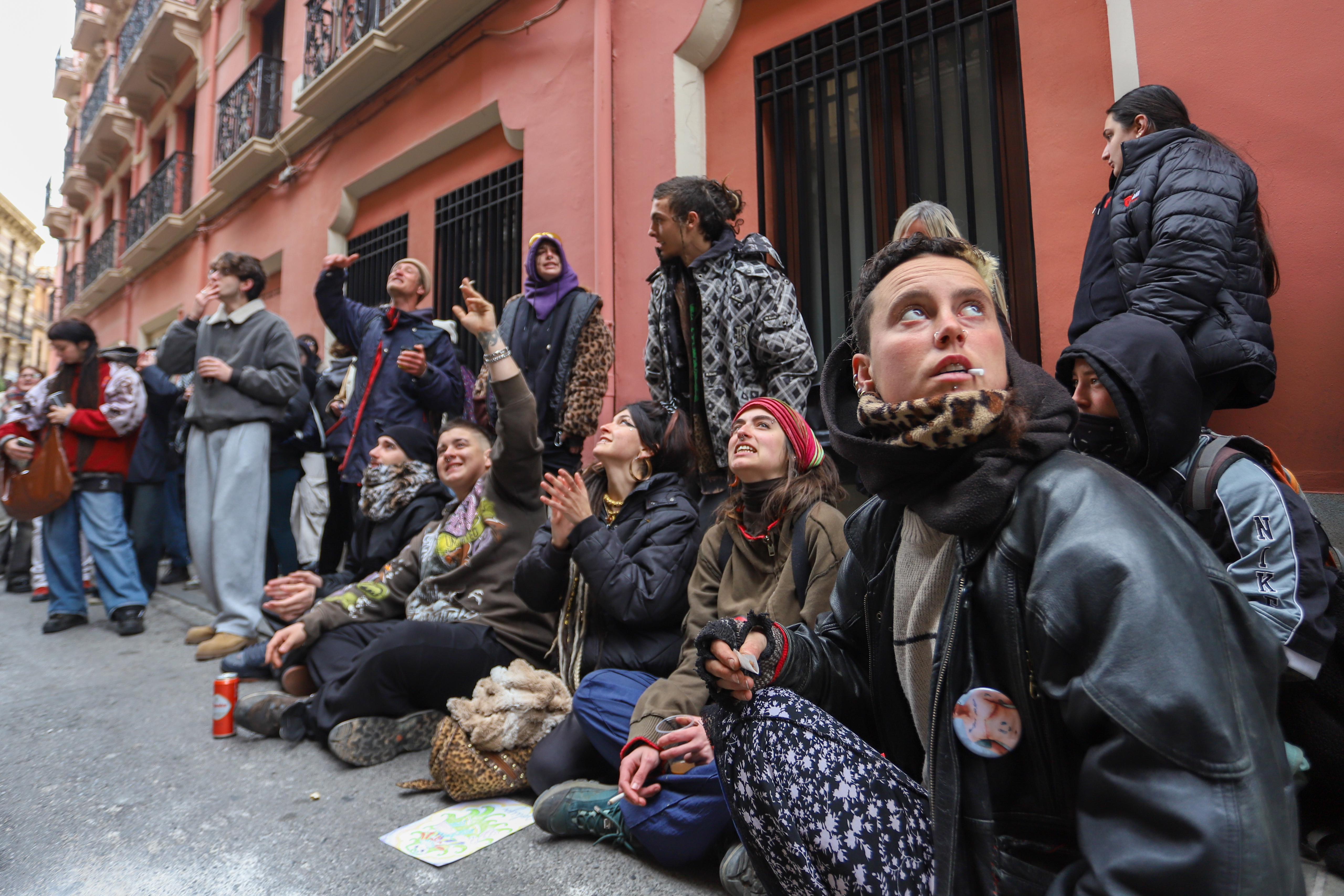 Las imágenes del edificio &#039;okupado&#039; en Granada